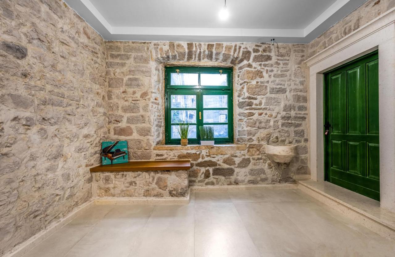 Sizgoric Palace Apartment